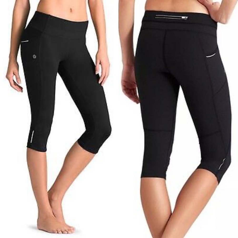 Athleta Dobby Be Free Knicker Capri Black Size S